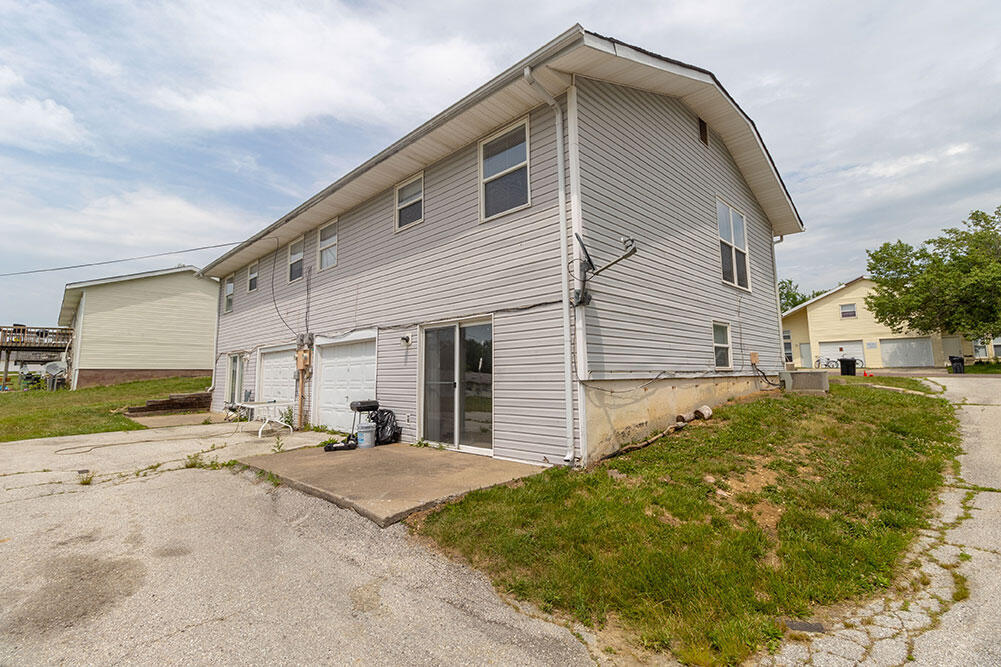 Building Photo - 7217 N Moberly Dr