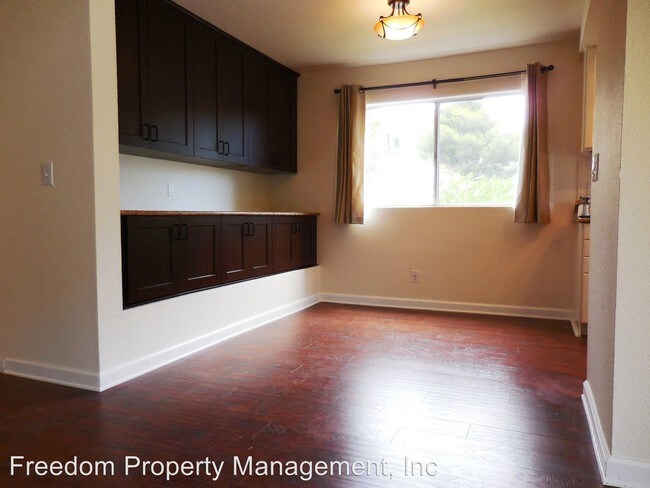 Building Photo - 1299 Ramona Dr