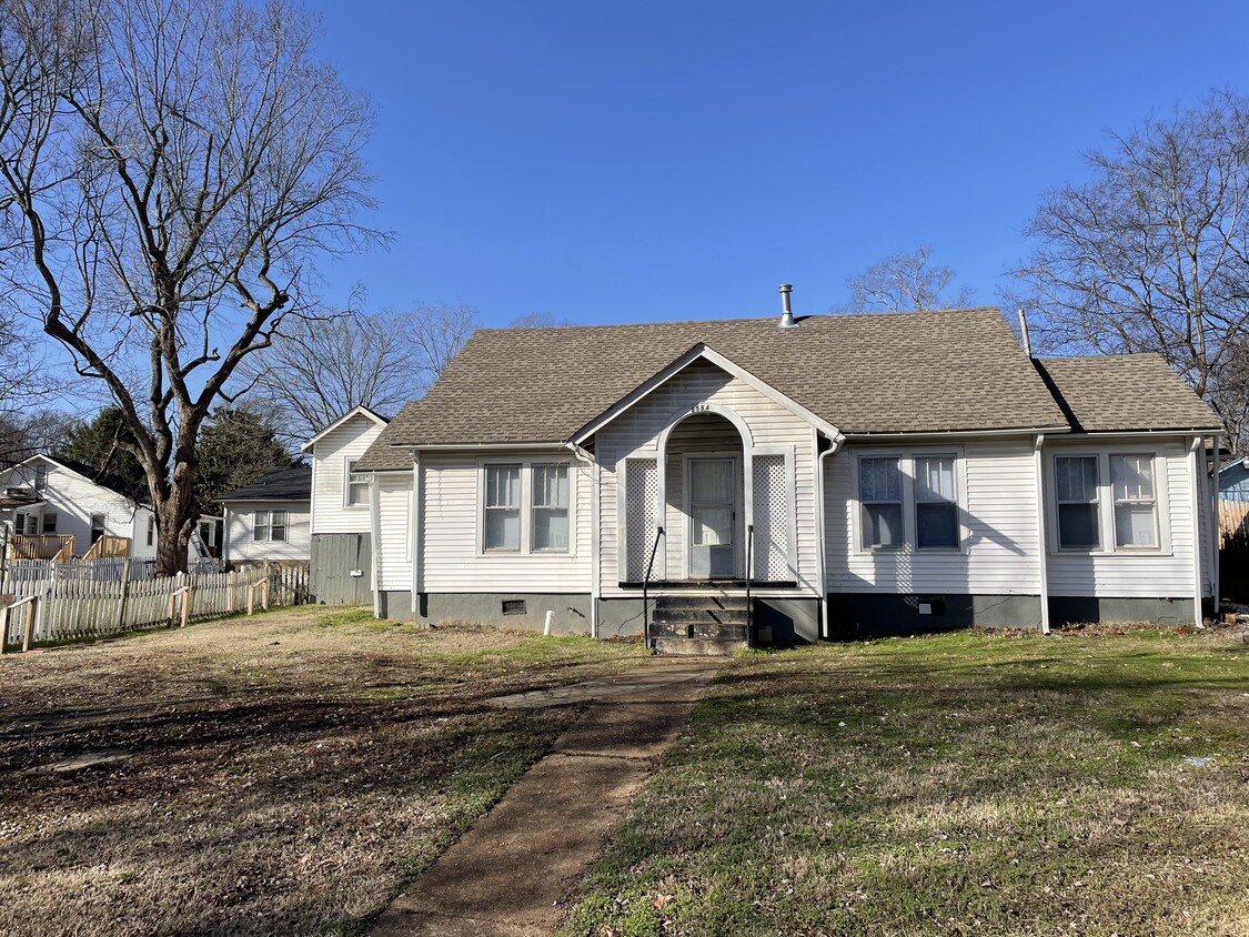 Foto principal - 858 Gracey Ave