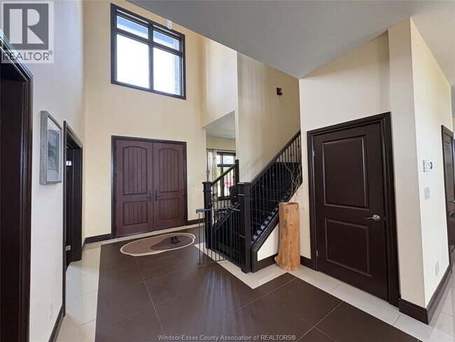 Photo du bâtiment - 236 Shoreview Cir