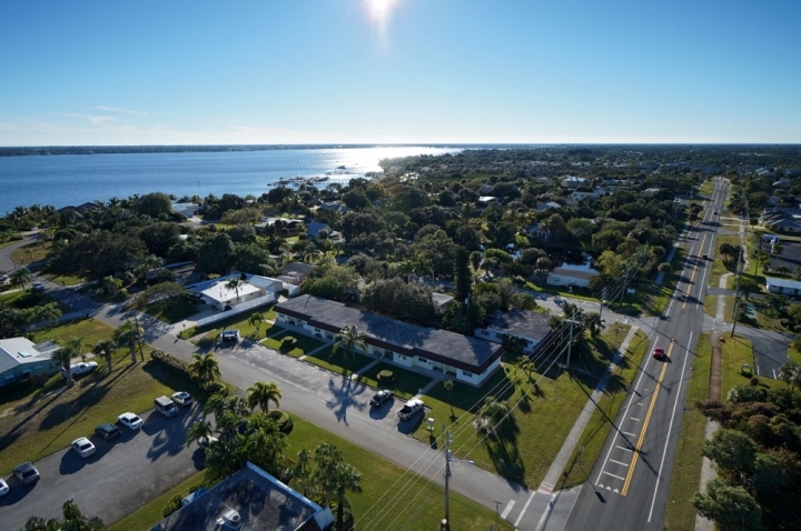 Aerial Photo - 1462 NE Elizabeth Ave