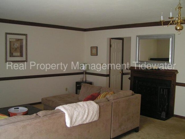 Building Photo - 5629 Gates Landing Rd