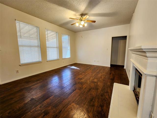 Building Photo - 3936 Overlake Dr