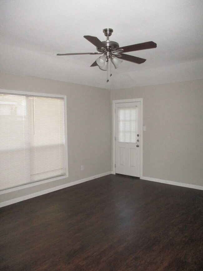 Foto del edificio - 13102 Crystal Cove Dr