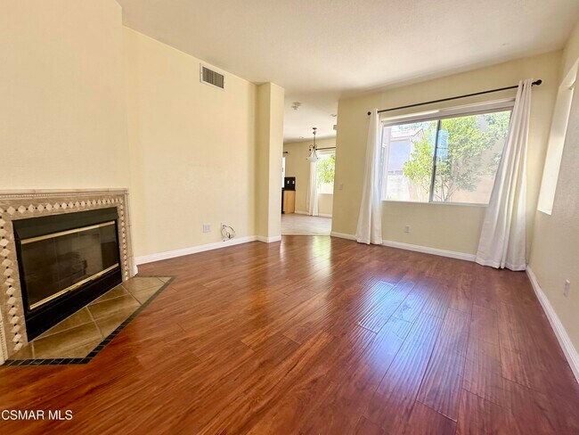 Building Photo - 5555 Sienna Way
