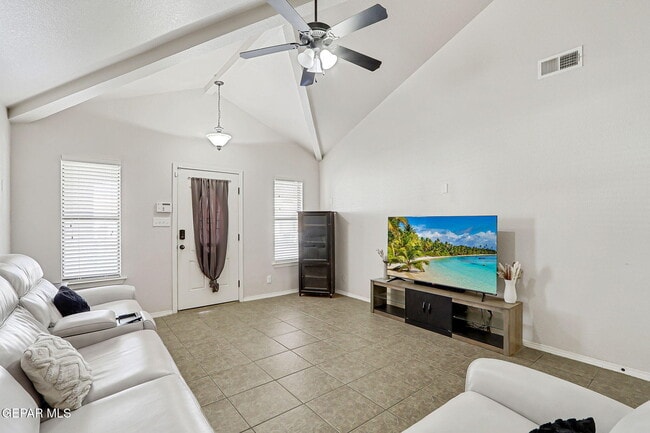 Foto del edificio - 2305 Honey Dew St