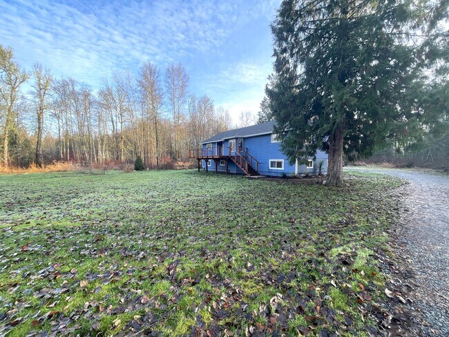 Building Photo - 5-Bed, 3-Bath Modern Living in Graham, WA
