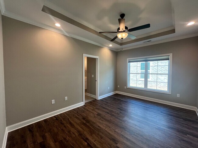 Foto del edificio - Stunning 3 Bed, 2 Bath Home in South Warre...