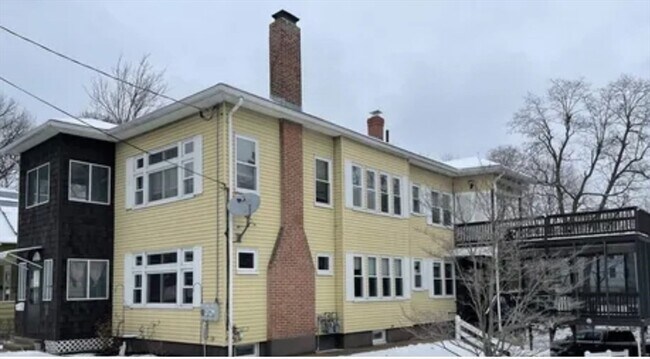 Foto del edificio - 254-256-256 Boutelle St