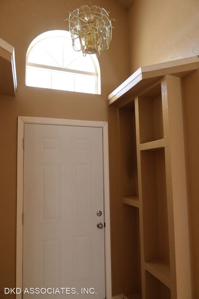 Building Photo - 3 br, 2 bath House - 12217 RED SUN DR