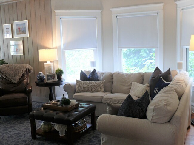 Foto del edificio - 4220 Garden Ave