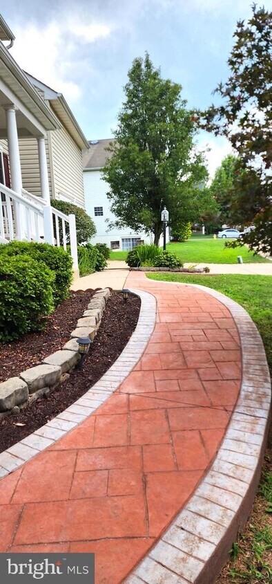 Foto principal - 16 Cedarview Ct