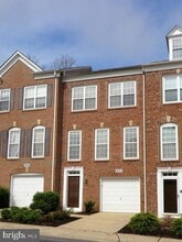 Building Photo - 1622 White Oak Vista Dr