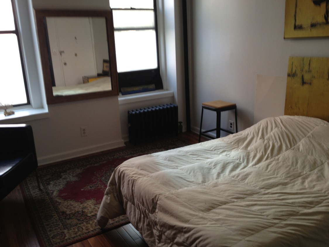 Primary Photo - 346 W 48th St