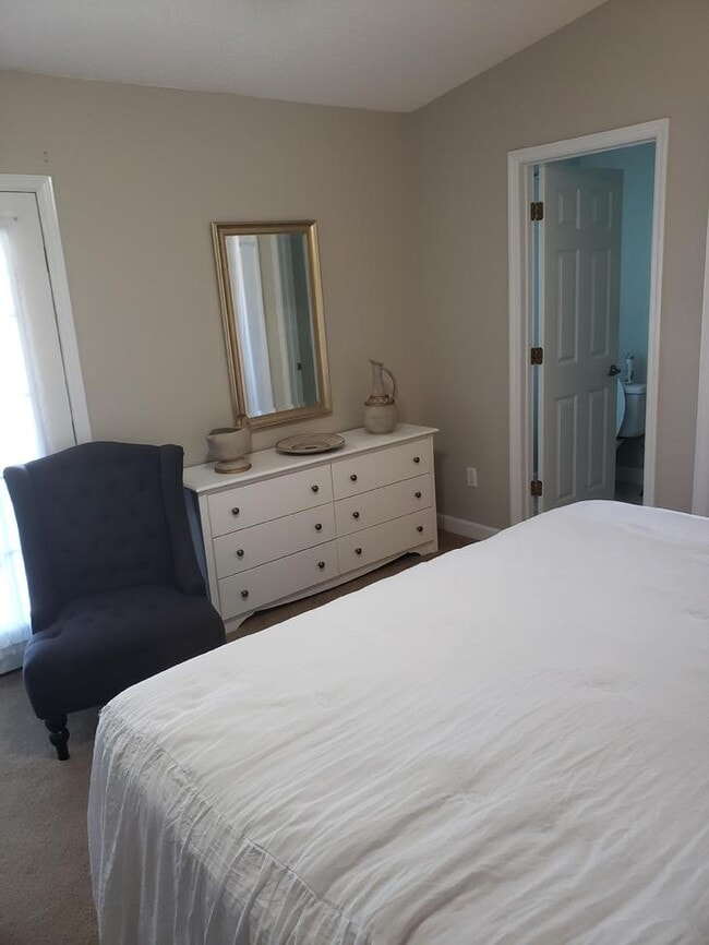 Building Photo - 83 Hannah Rd