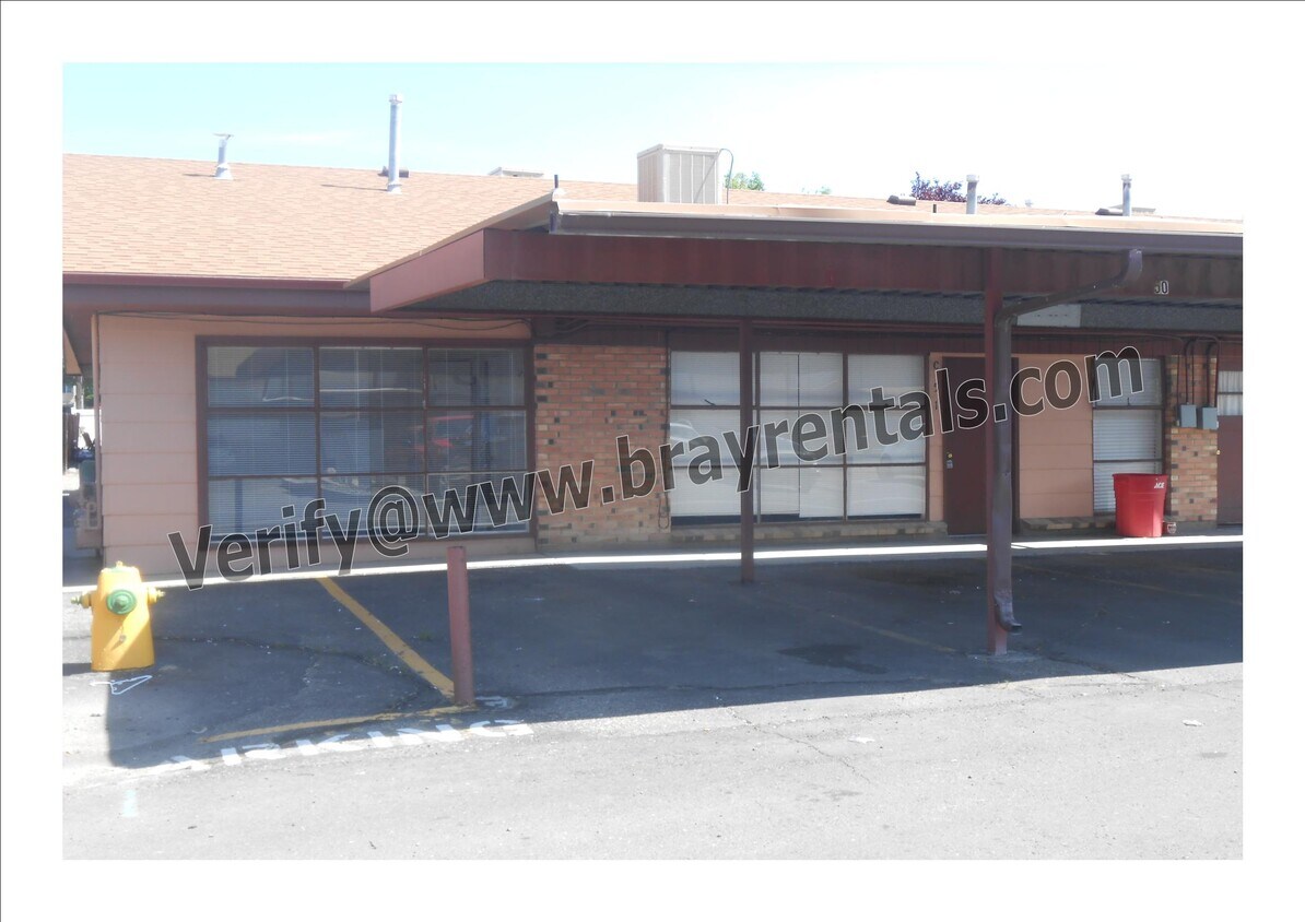 Primary Photo - 2150 College Pl