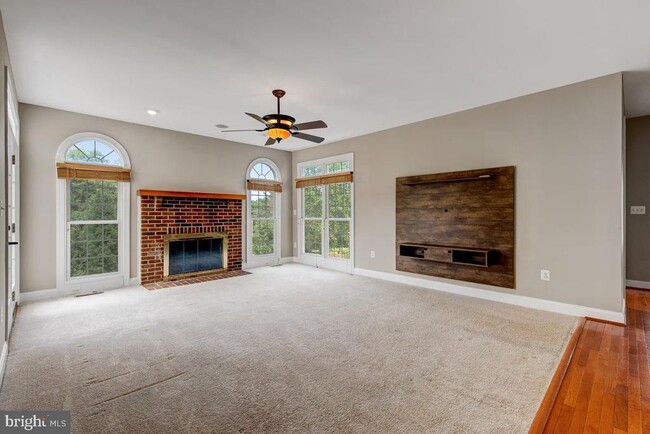 Foto del edificio - 24188 Spring Meadow Cir