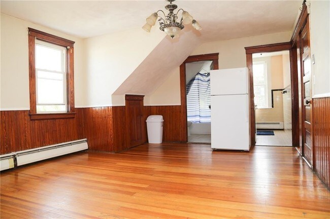 Building Photo - 63 Messina St