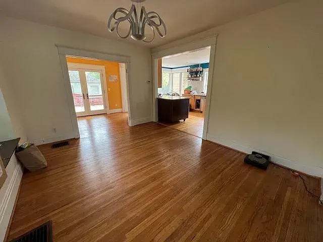 Dining room towards kitchen - 90 High Park Blvd