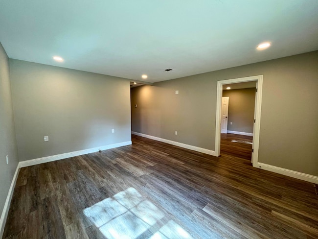 Foto del edificio - 3913 Chenault St