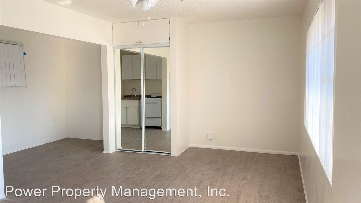 Foto del edificio - 1008 S Flower St