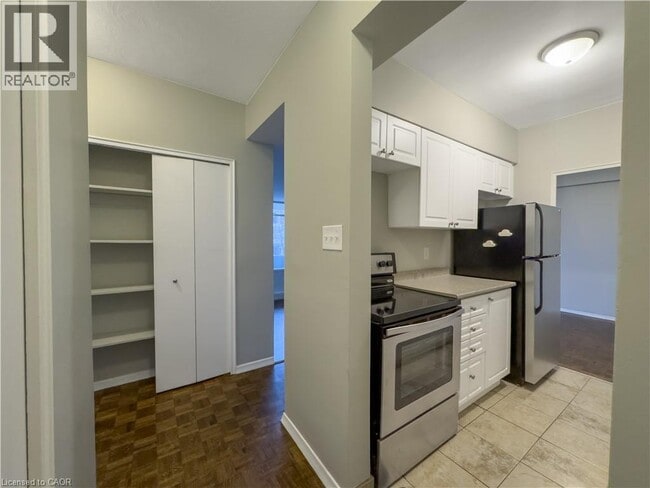 Building Photo - 133 Herkimer St