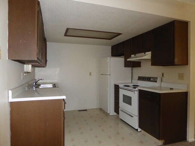 Foto del edificio - 2 Bedroom Duplex in East Glenn