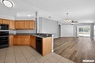 Building Photo - 7831 Carriage Pointe Dr