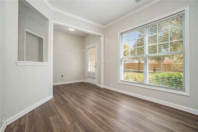 Foto del edificio - 3755 Uppark Dr