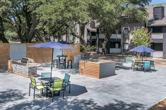 The Henry B Apartments - San Antonio, TX | Apartments.com