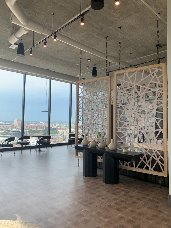 Foto del edificio - 1048 W Van Buren St