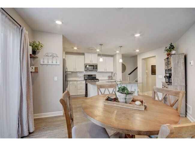 Foto del edificio - 1203 Lower 143rd St E