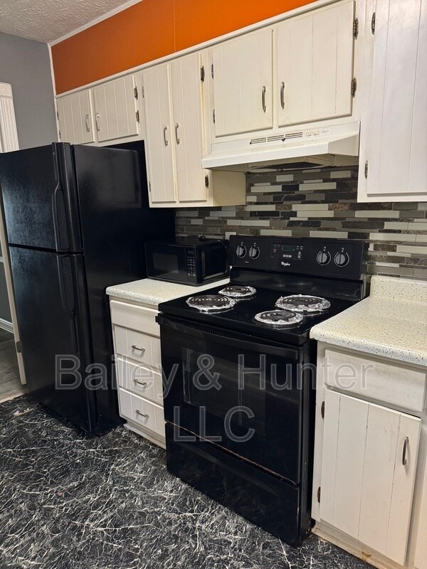 Building Photo - 1327 Woodstone Ter