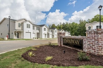 Building Photo - 51 Thunderbolt St