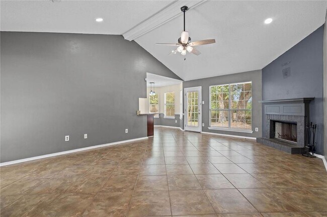 Foto del edificio - 1469 Homestead Dr S