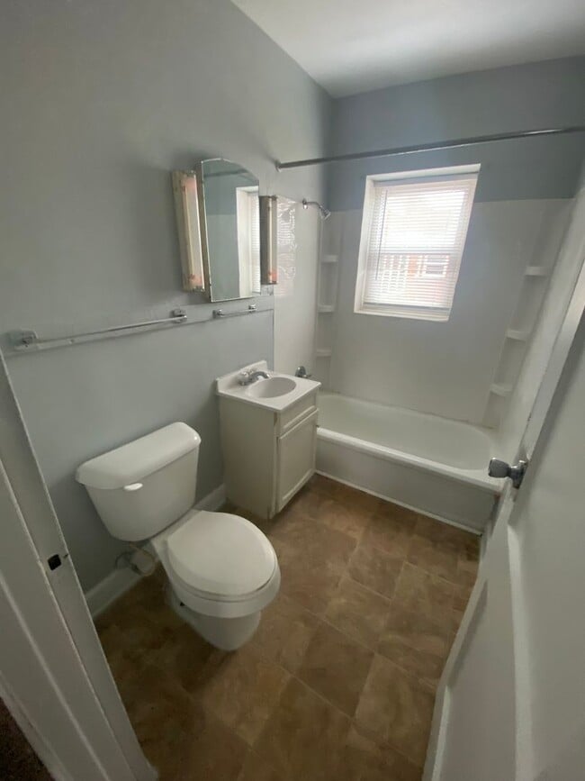 Interior Photo - Embassy Apartments