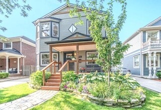 Building Photo - 986 Smith Ave