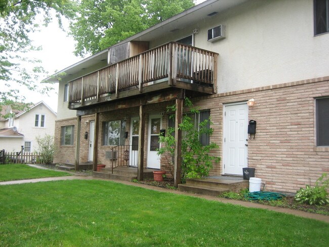 Building Photo - 2120 State Ave