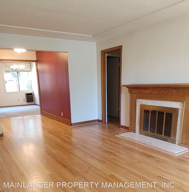 Building Photo - 3 br, 1.5 bath House - 4317 SE RURAL ST.
