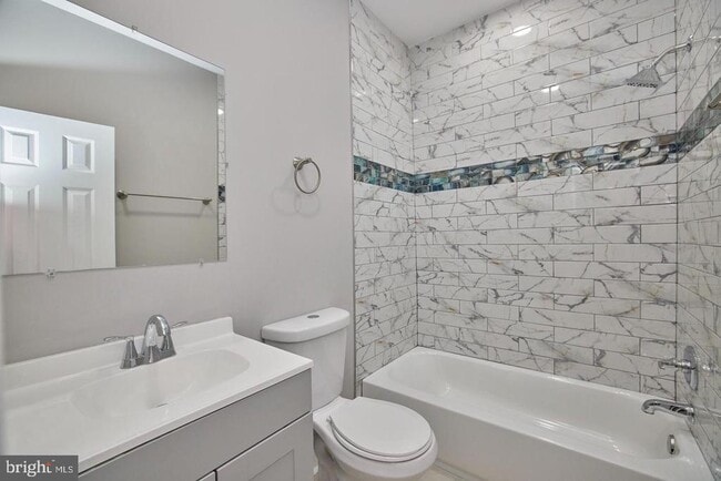 Foto del edificio - 1516 Opus Ave