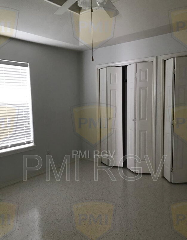 Building Photo - 6700 N 7th Ct