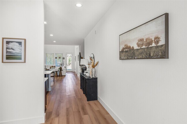 Foto del edificio - 638 Paisley Harbor Ct