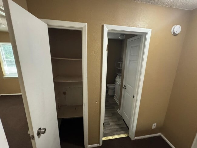 Building Photo - 3712 Case St