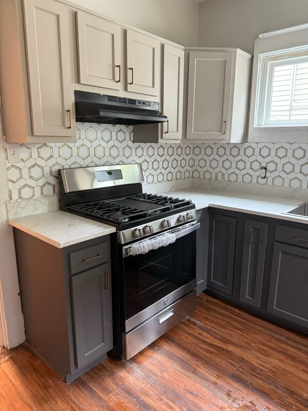 Foto principal - 3519 River Park Dr