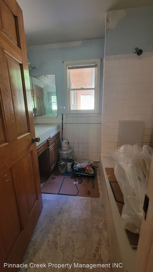 Foto del edificio - 3 br, 2 bath House - 315 315 Broadleaf Ln