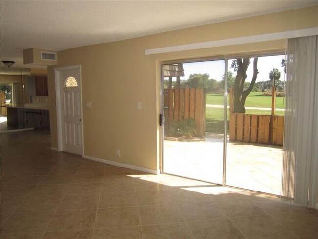 Building Photo - 9131 SW 22nd Ct