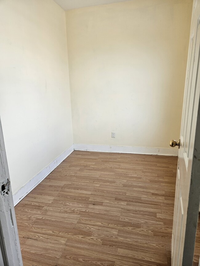 Building Photo - 320 Westfield Ave