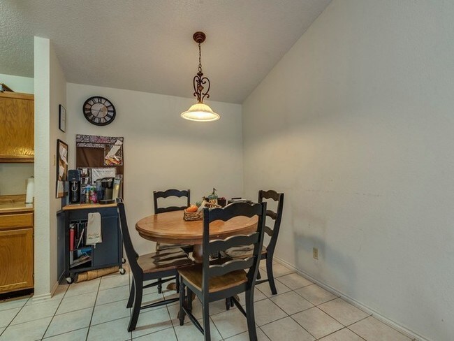 Building Photo - 517 Cutty Trl