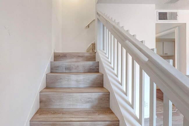 Building Photo - Cozy 3 Bedroom 1.5 Bathroom In NW Albuquerque!