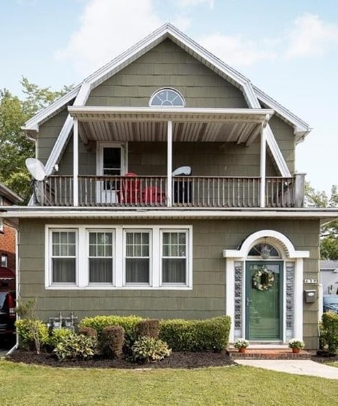 Front facing Colvin - 679 Colvin Blvd